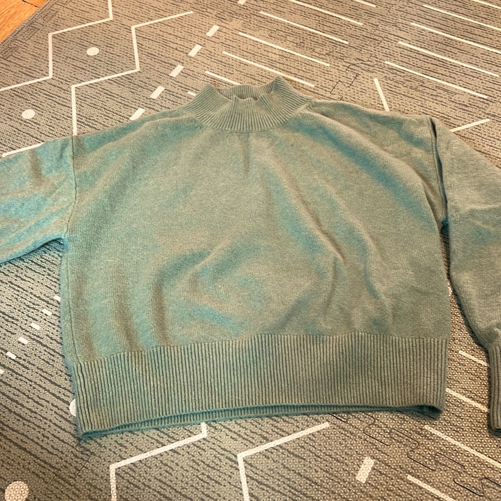 & Other Stories NWT Mock Neck Light Green Sweater Size M